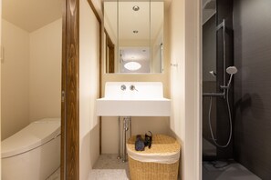 Hair dryer, towels