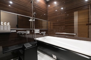 Hair dryer, towels