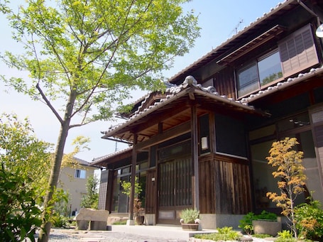 Exterior. A private lodging room only plan where you can r / Shozu-gun Kagawa