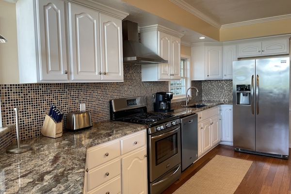 Mikrobølgeovn, ovn, kogeplade, opvaskemaskine