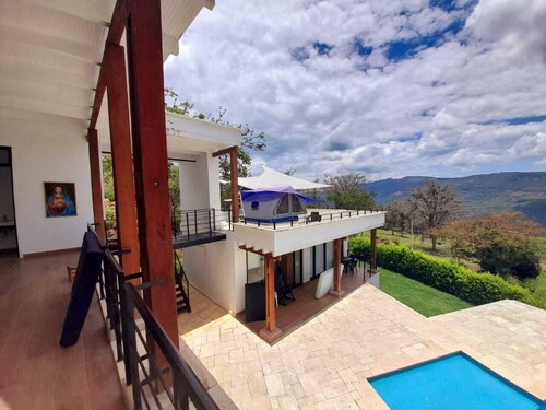 Mansion PAL SAN GIL CON Piscina