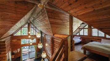 3 bedrooms, desk, free WiFi, bed sheets