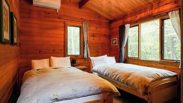 3 bedrooms, desk, free WiFi, bed sheets