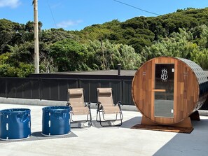 Property grounds - An inn for rent / Oshima-machi Tokyo (Oshima-machi)