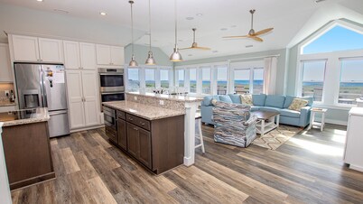 Oceanfront, Elevator, Private Pool, Pool Table, Hot Tub