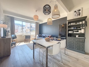 Interior - N&J - BLUE PEARL - Port - Close Old Town (Niza)