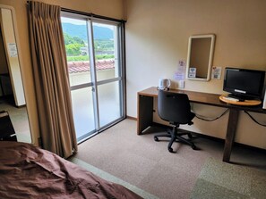 1 habitación, escritorio, wifi gratis y ropa de cama 