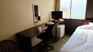 1 slaapkamer, een bureau, gratis wifi, beddengoed