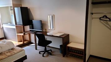 1 slaapkamer, een bureau, gratis wifi, beddengoed