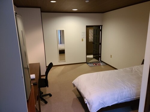Smoking single room without meals 1 16002000 ch / Nishiwaki Hyōgo