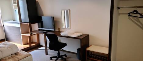 1 chambre, bureau, Wi-Fi gratuit, draps fournis