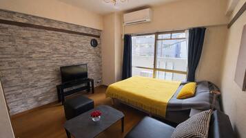 1 bedroom, desk, iron/ironing board, free WiFi