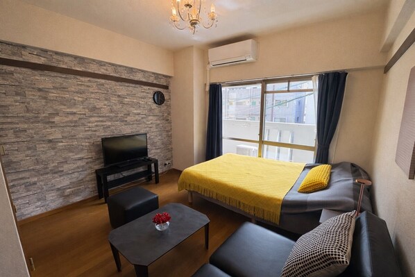 1 bedroom, desk, iron/ironing board, free WiFi