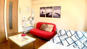 1 bedroom, desk, iron/ironing board, free WiFi