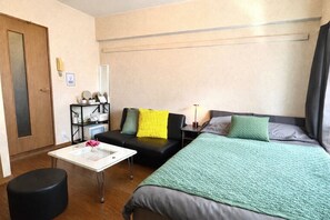 1 bedroom, desk, iron/ironing board, free WiFi - Tenjin 4 mins  Hakata 9 mins  Airport 22 mins   / Fukuoka Fukuoka (Fukuoka)