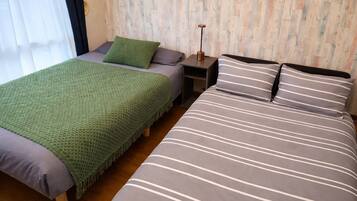 1 bedroom, desk, free WiFi, bed sheets