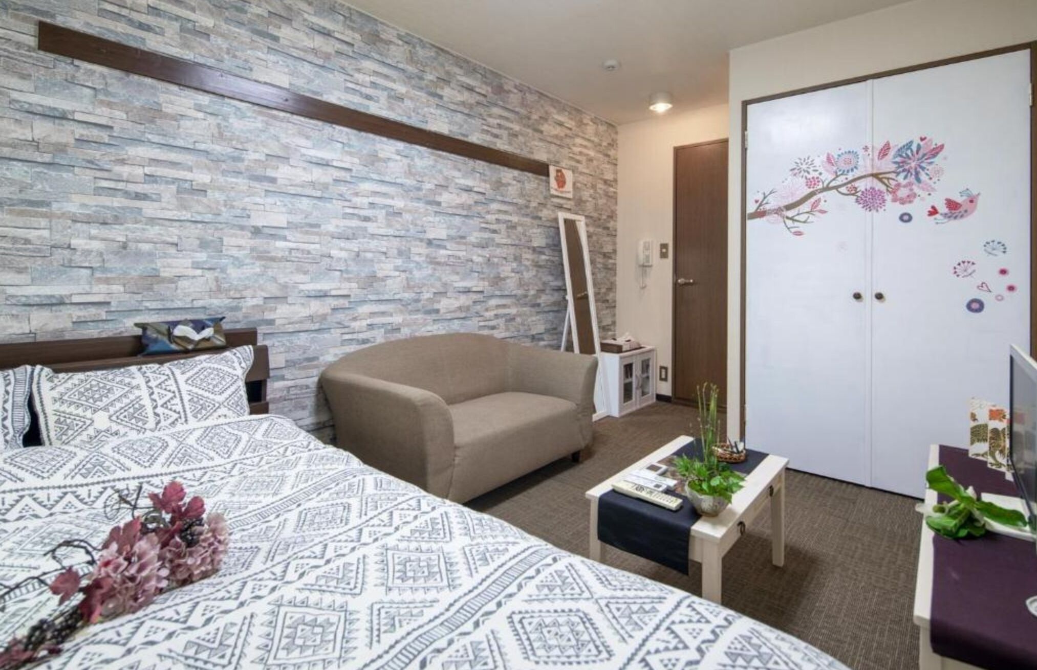 1 多间卧室、办公桌、熨斗/熨衣板、免费 WiFi