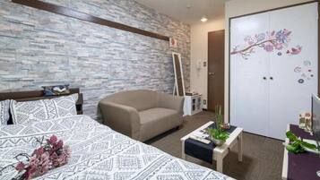 1 bedroom, desk, iron/ironing board, free WiFi