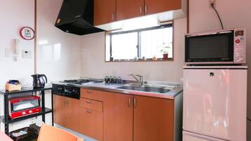 Fridge, microwave, stovetop, toaster