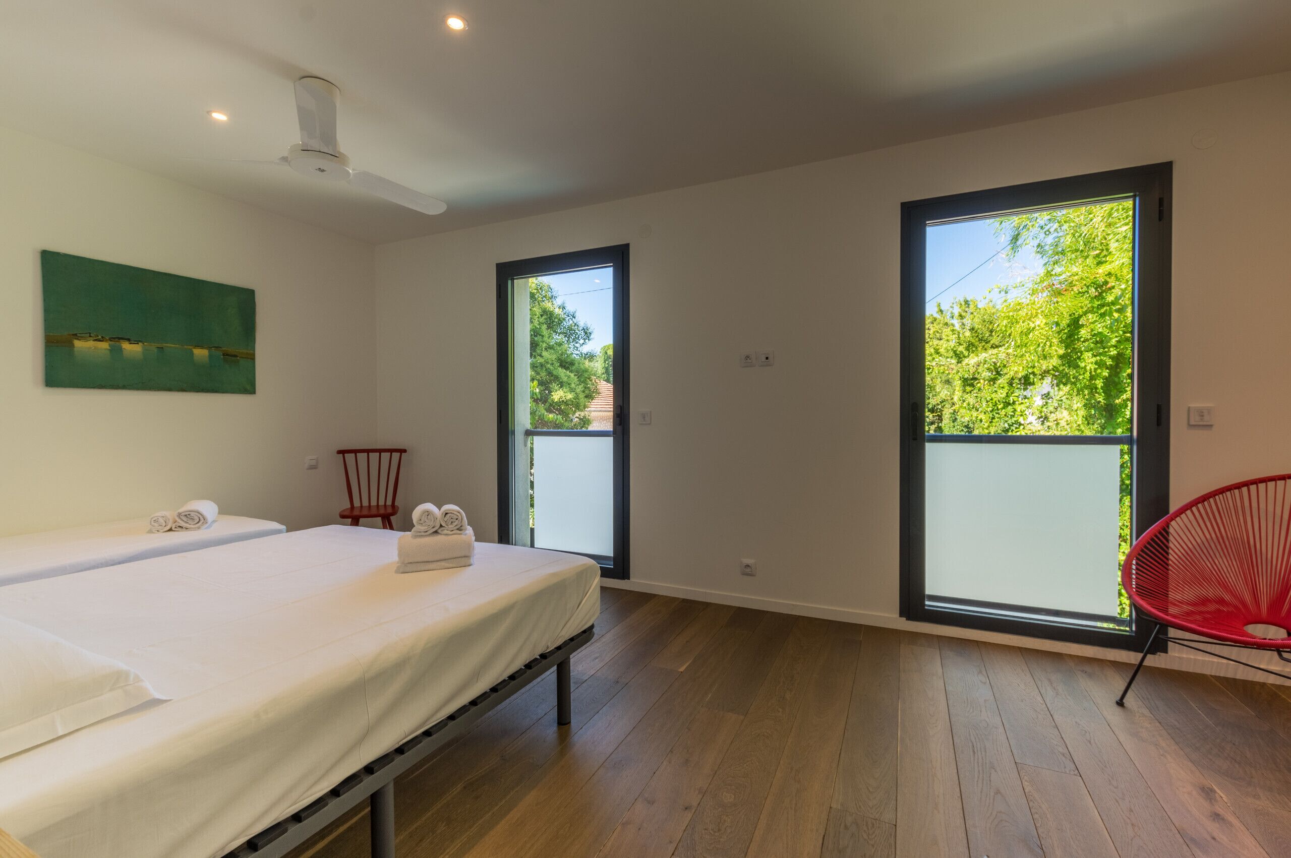 3 bedrooms, iron/ironing board, free WiFi, bed sheets