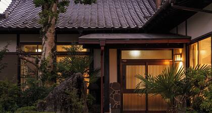 Yumeguri no Yakata Yoshino Sakura Rock Bath Opena / Yufu Ōita