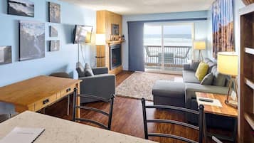 TV, fireplace, offices