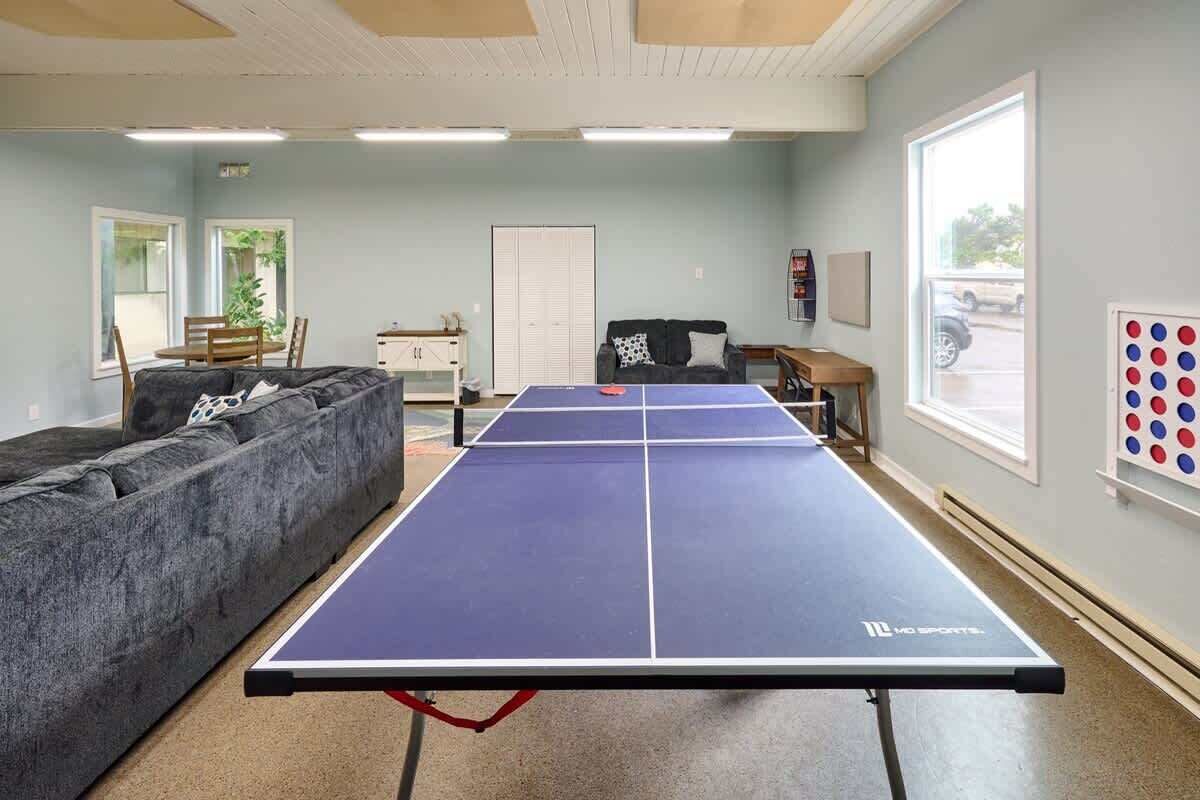 Ocean View Condo - Second Floor - Pet Friendly! - Lincoln City, OR