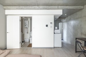 1 chambre, bureau, fer et planche à repasser, Wi-Fi gratuit