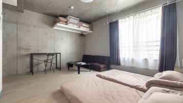 1 bedroom, desk, iron/ironing board, free WiFi