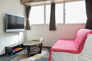 1 bedroom, desk, iron/ironing board, free WiFi
