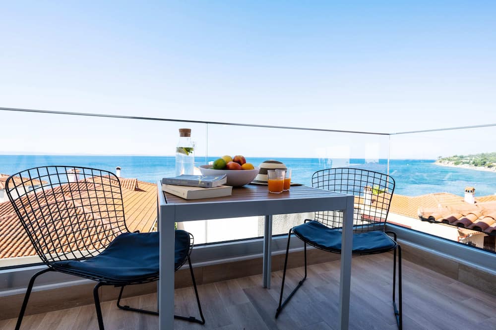 Aiora Suites - Psakoudia Beach