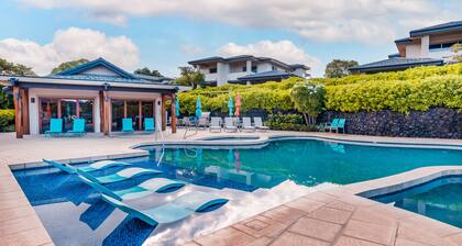 Luxury condo with fast WiFi, AC, & washer/dryer - plus pool, hot tub, gym