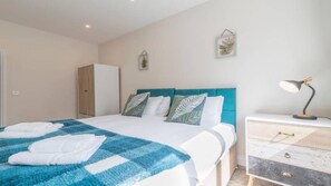 Apartment | 2 Schlafzimmer, schallisolierte Zimmer