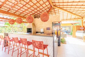 BBQ/picnic Area - IT37 Excelente Village 3 Suítes (Camaçari)