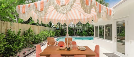 Outdoor dining