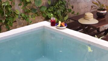 Alberca al aire libre