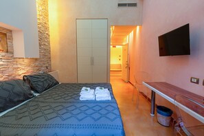 1 bedroom, desk, free WiFi, bed sheets - Wonderful Accommodation in the Historic Center of Florence! (Firenze)