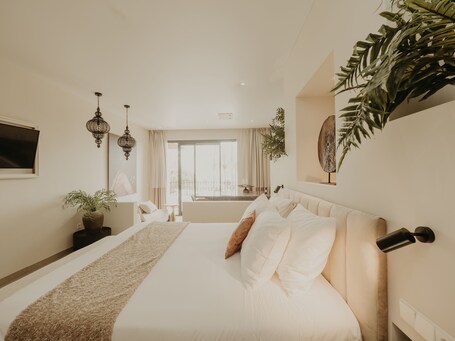 Comfy Studios Hotel - view 3