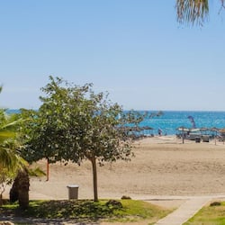 Sulla spiaggia, teli da spiaggia