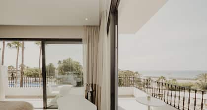Comfy Studios Hotel