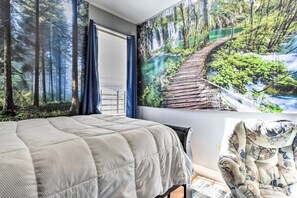 2 bedrooms, desk, iron/ironing board, free WiFi