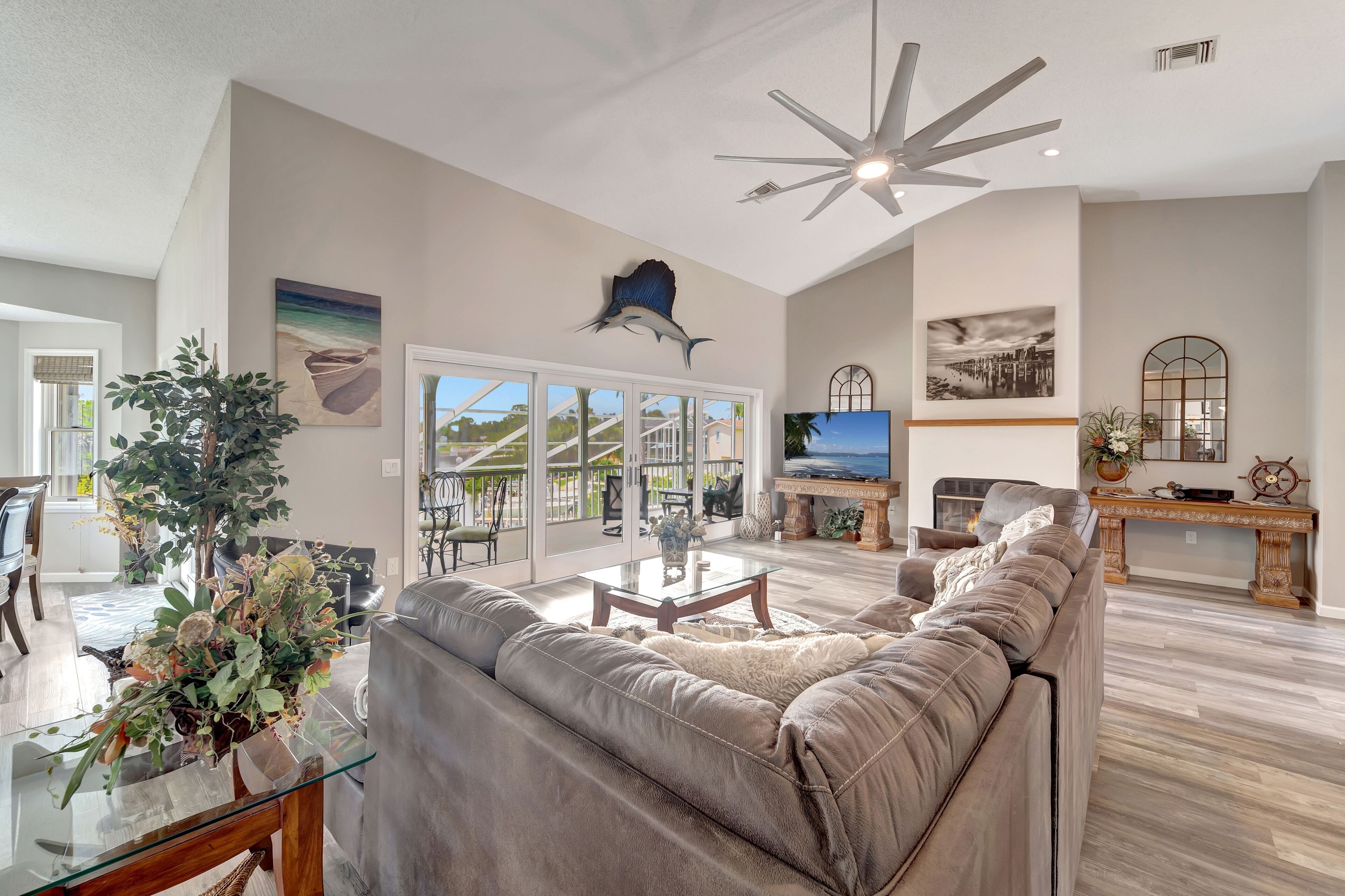 Waterfront/kayak With Manatees/heated Pool/bikes/firepit/fish/close To Beaches - Sarasota, FL