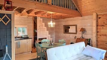 TV, DVD player, books, stereo