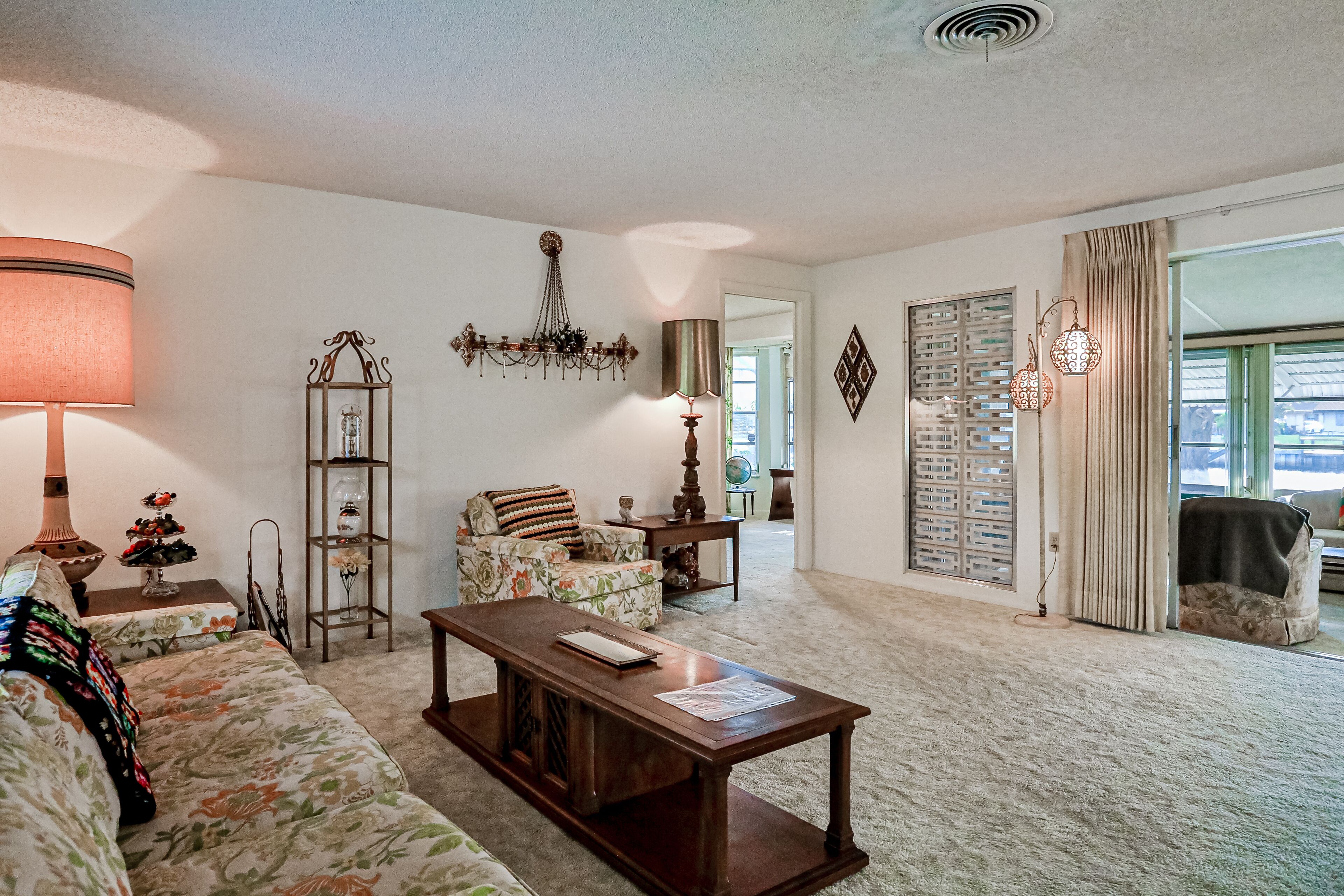 Cozy waterfront home with central AC, private dock, fast WiFi & large sunroom