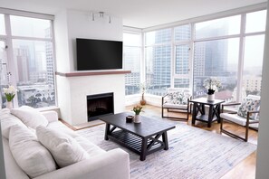 TV connectée, cheminée