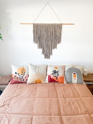 4 bedrooms, in-room safe, desk, iron/ironing board