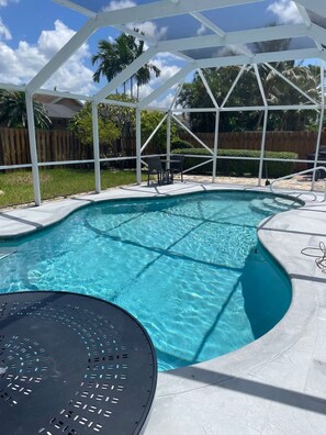 Pool - CasaIris-West Broward Bright&Sunny Home w/ pool (Davie)
