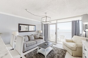 Fernseher, DVD-Player, Videothek