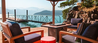 The Overlook | Luxury Lakeside Home with Dock
