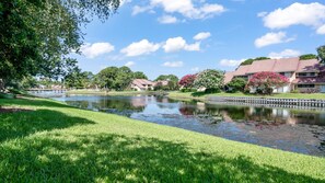 Property grounds - CostaLuna-Beachwalk 2BR/2BA/Loft - Cart to Beach! (Miramar Beach)